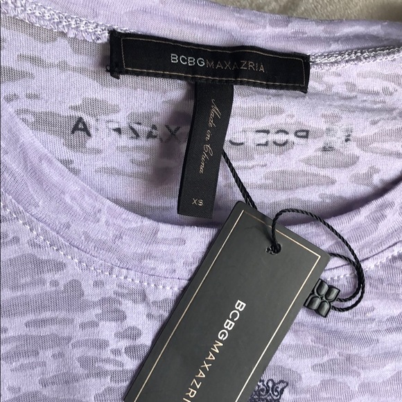 BCBG “LEO Season” T-Shirt (Brand New with Tag). - Picture 5 of 5